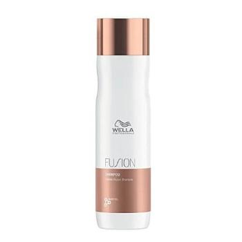 Wella Professionals Intenzivně regenerační šampon na poškozené vlasy Fusion (Intense Repair Shampoo) 500 ml