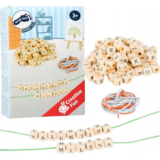 Small Foot Dřevěné navlékací korálky s písmenky