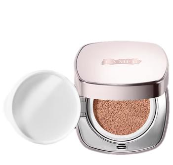 La Mer Lehký kompaktní make-up (The Luminous Lifting Cushion Foundation) 24 g Warm Honey