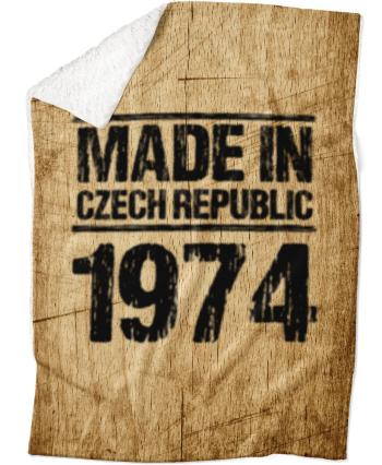 Deka Made In (rok: 1974, Podšití beránkem: ANO)