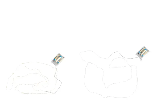 2ks Vánoční světelný drát ve zlaté a stříbrné barvě a 20 led světýlky - teplá bílá - 8,5*7,5*2,2 cm J-Line by Jolipa