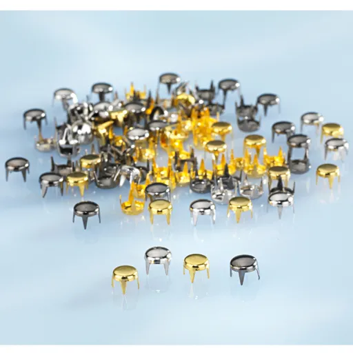 500 náhradních nýtů