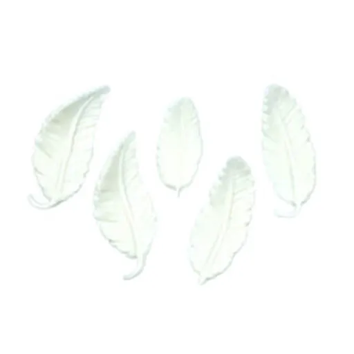 Bílá peříčka – cukrová dekorace na dort - K-Decor