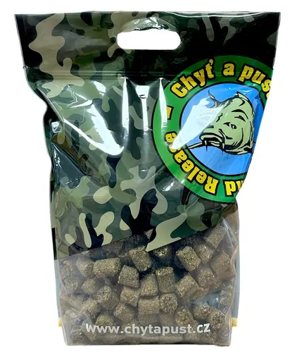 Chyť a pusť Řepkové pelety Original s dírou - 20mm  900g,Chyť a pusť Řepkové pelety Original s dírou - 20mm  900g