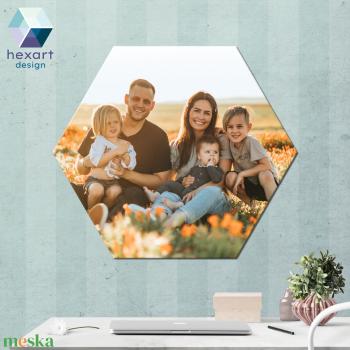 1 db hatszög fotó dekoráció a Te családi képeiddel