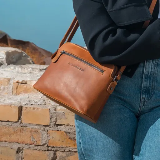 Dámská kožená crossbody kabelka The Chesterfield Brand Durban - koňak