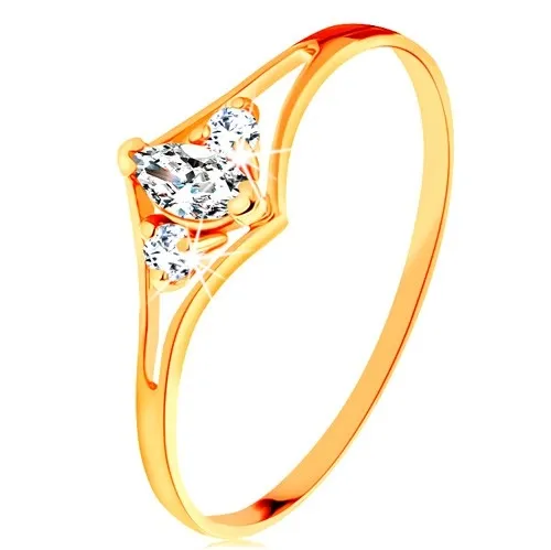 Prsten ze žlutého 14K zlata - rozdvojená ramena, tři čiré zirkony - Velikost: 48