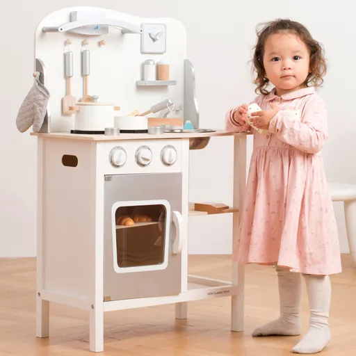 Dětská dřevěná kuchyňka