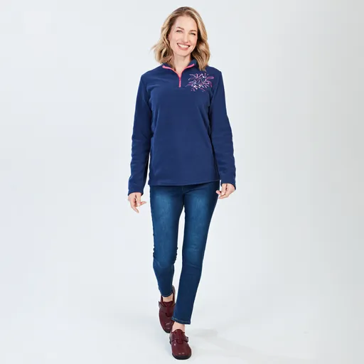 Fleecový svetr s výšivkou