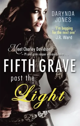 Fifth Grave Past the Light - Jones Darynda