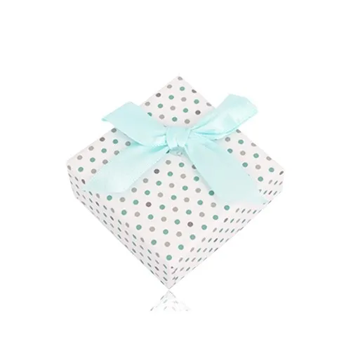 Puntíkovaná dárková krabička na prsten nebo náušnice se světle modrou mašlí