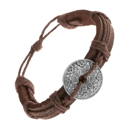Hnědý náramek ze syntetické kůže a šňůrek, kruh se vzory a s výřezem