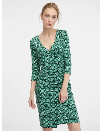 Zelené dámské šaty ke kolenům