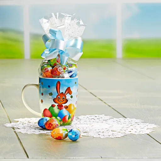 1 šálek na kávu Velikonoční zajíček, plněný pamlsky