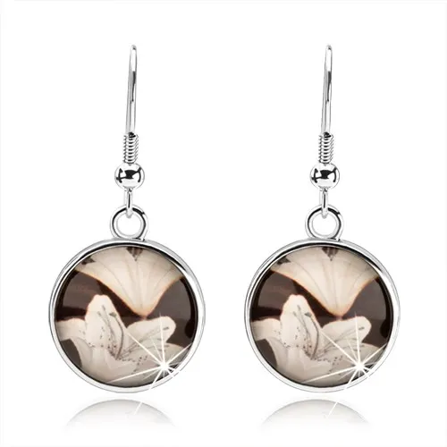 Cabochon náušnice visící na afro háčcích, vypouklé sklo, bílé květy lilie