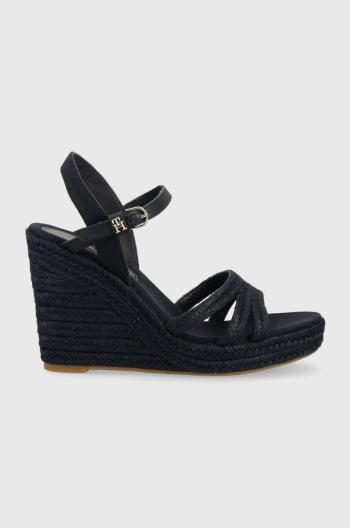 Sandály Tommy Hilfiger ESSENTIAL BASIC WEDGE SANDAL dámské, tmavomodrá barva, na klínku, FW0FW07220