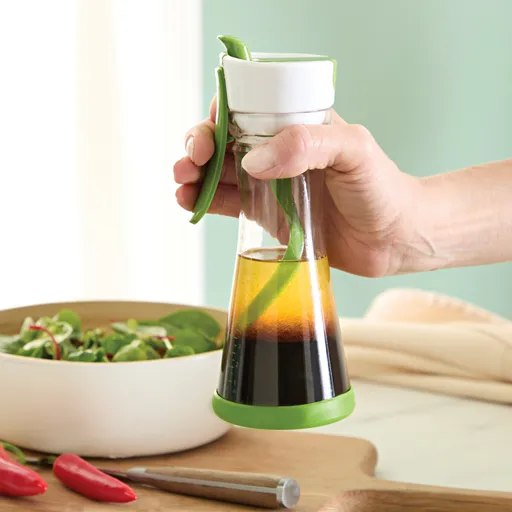 Mechanický mixér na salátové dresinky