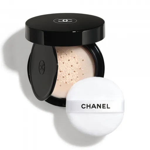 CHANEL POUDRE UNIVERSELLE LIBRE ON-THE-GO FORMAT  SYPKÝ PUDR S PŘIROZENÝM FINIŠEM. CESTOVNÍ FORMÁT - 20 MEDIUM LIGHT 6 g