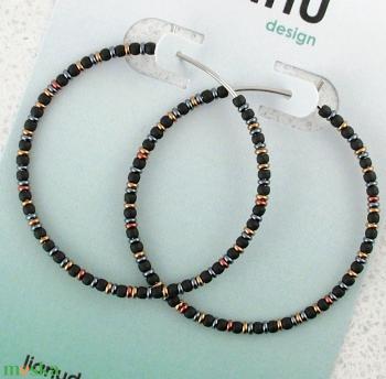 Vékony karika fülbevaló / 316L nemesacél fülbevaló gyöngyökkel / Fekete fülbevaló / Női ékszer, ajándék nőknek