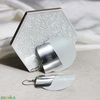 Saga Gyöngyház Fülbevaló