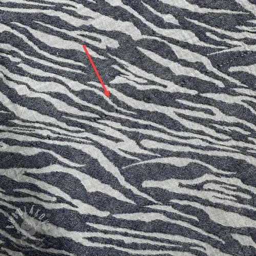 Dvojitá gázovina/mušelín Animal pattern navy II.třída