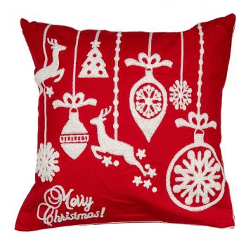 Červený povlak na polštář s jeleny Merry Christmas Deer - 45*45 cm KT021.355