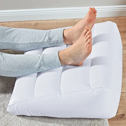 Klínový nafukovací polštář