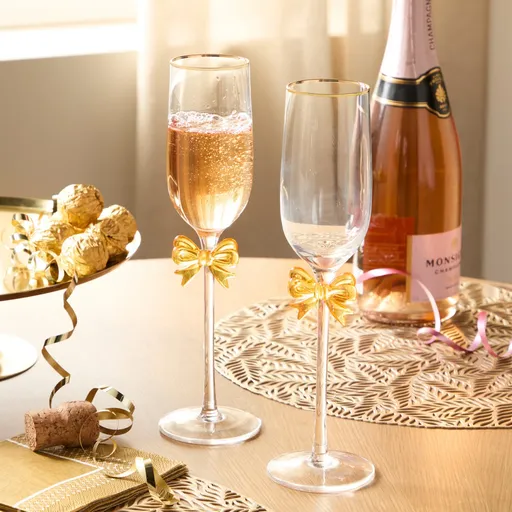 2 sklenice na šampaňské