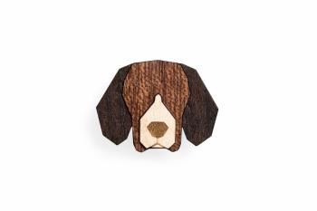 Dřevěná brož ve tvaru psa Beagle Brooch s praktickým zapínáním a možností výměny či vrácení do 30 dnů zdarma