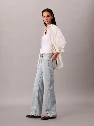 Calvin Klein dámské světle modré džíny LV147C700G0I2 26/RG