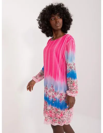 Dámské šaty s jednoduchým vzorem tmavě růžové