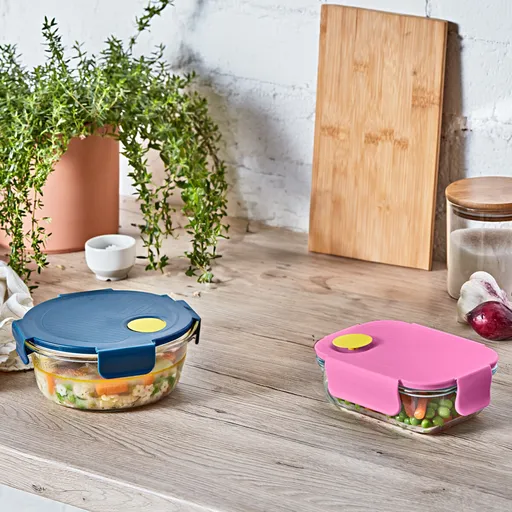 Skleněná dóza s víkem