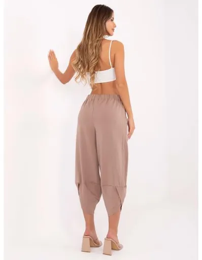 Tmavě béžové teplákové kalhoty bez zapínání