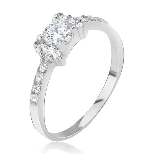 Stříbrný prsten 925 - vykládaná mašlička, blyštivé čiré zirkony - Velikost: 60