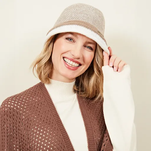 Pletený klobouk