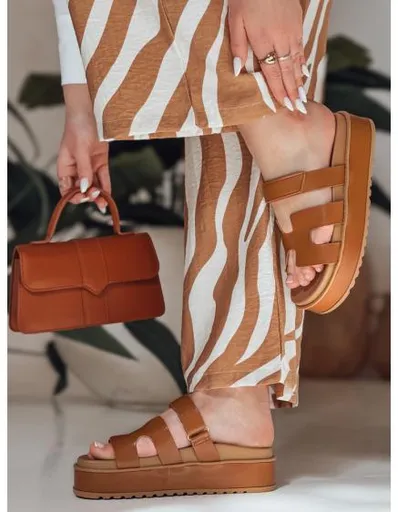 Dámské pantofle na suchý zip PLATFOR kamelové