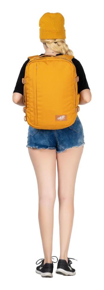 CabinZero Classic Plus 32L Orange Chill