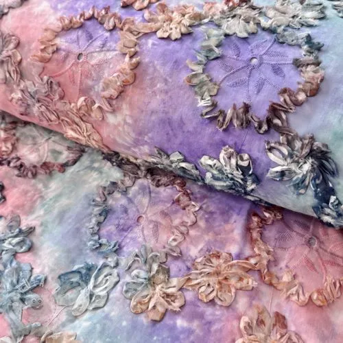 Bavlněná látka TIE DYE EMBROIDERY Eva tape design C