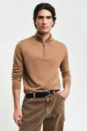 SVETR GANT EXTRAFINE MERINO WOOL HALF ZIP DK. SAND MELANGE