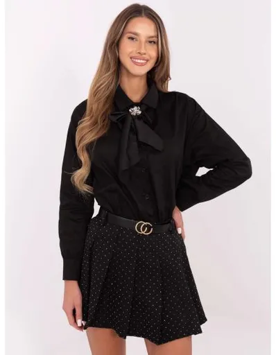 Černé bavlněné tričko s broží