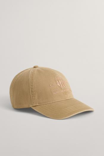 KŠILTOVKA GANT UNISEX. TONAL SHIELD CAP WARM KHAKI