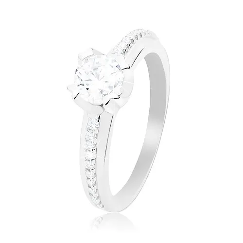 Prsten ze stříbra 925, čirý zirkon, vyvýšené zirkonové pásy na ramenech - Velikost: 59