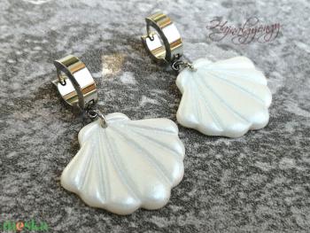 SHELL - fehér fülbevaló