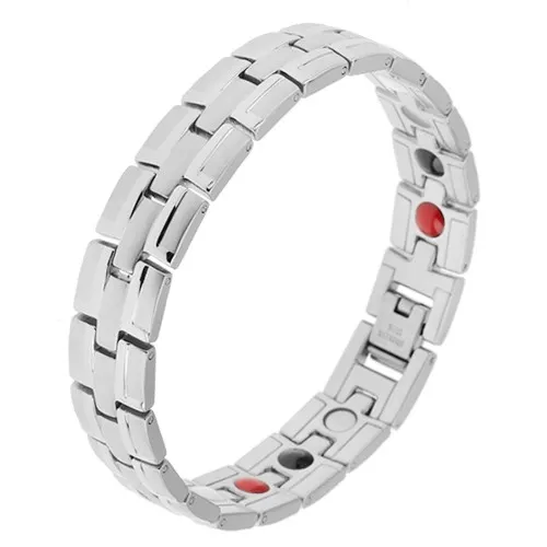 Náramek z oceli, stříbrná barva, matné články s lesklými dekoracemi, magnety