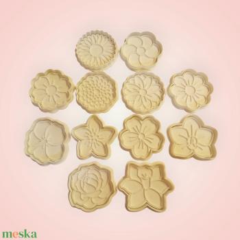 Tavaszi virágok sütikiszúró és pecsét giga szett