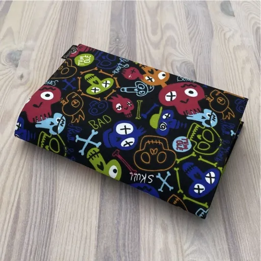 Obal na knihu - Lebky (M)