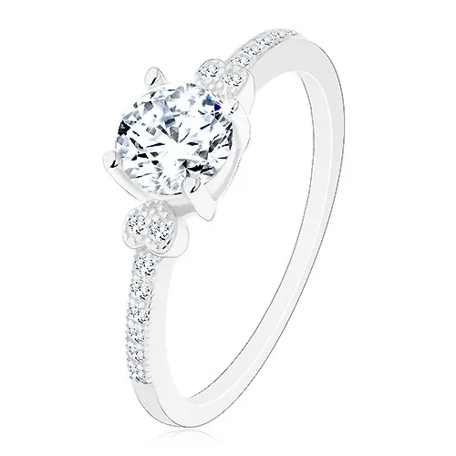 Stříbrný prsten 925, blýskavý kulatý zirkon, srdíčka po stranách - Velikost: 57