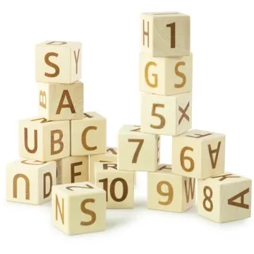 Dřevěné kostky s anglickými písmeny a číslicemi (8594212270594)