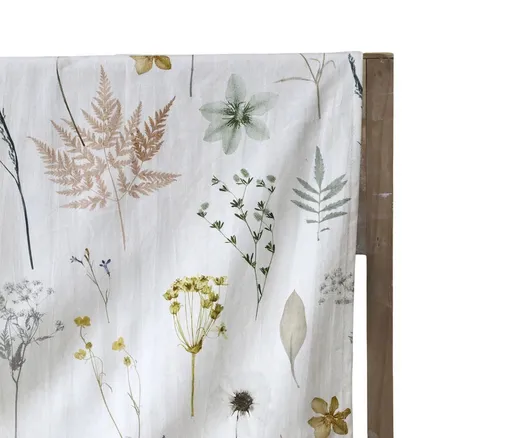 Krémový bavlněný ubrus s divokými květy Aix Wild Flowers - 140*240 cm Chic Antique