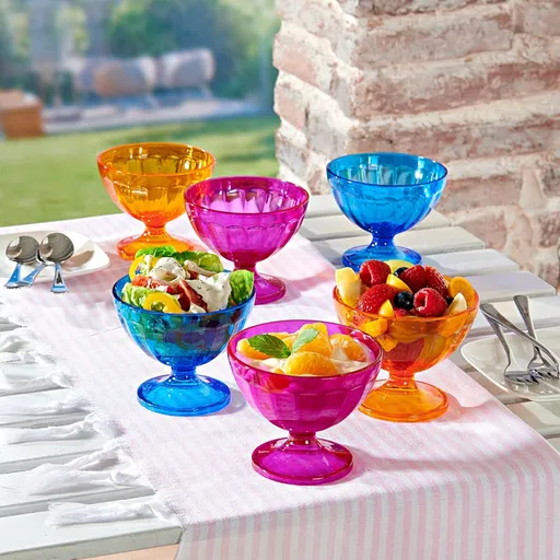 6 barevných pohárů